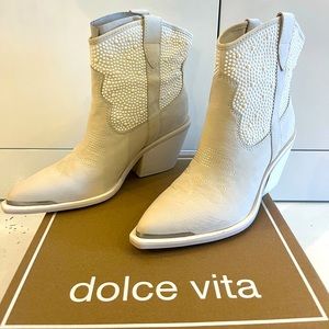 Dolce Vita Nashe Pearl Cowgirl Boot